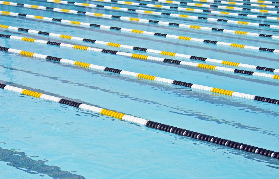 How to Clean Swimming Pool Lane Lines